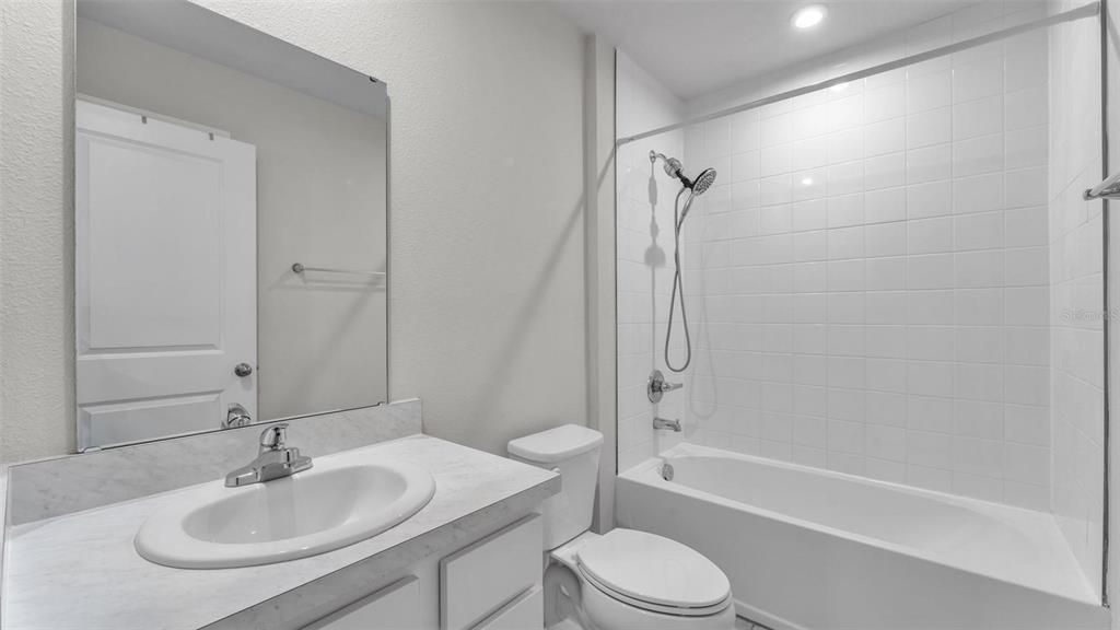 For Rent: $2,500 (4 beds, 2 baths, 2232 Square Feet)