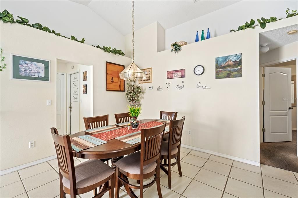 待售: $369,000 (3 贝兹, 2 浴室, 1492 平方英尺)