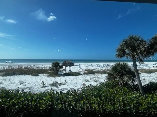 待售: $995,000 (2 贝兹, 2 浴室, 1100 平方英尺)