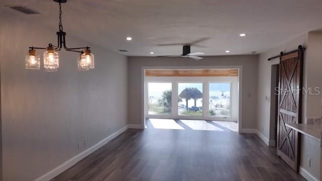 待售: $995,000 (2 贝兹, 2 浴室, 1100 平方英尺)