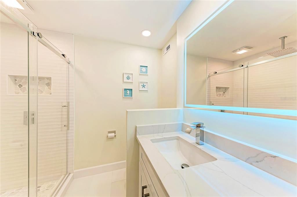For Sale: $899,000 (3 beds, 2 baths, 1128 Square Feet)