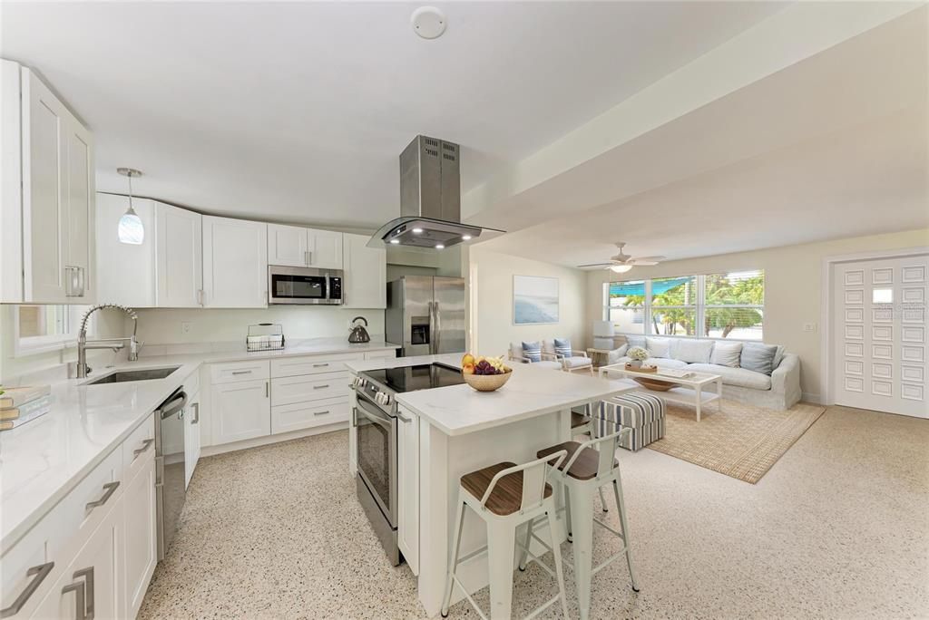 For Sale: $899,000 (3 beds, 2 baths, 1128 Square Feet)