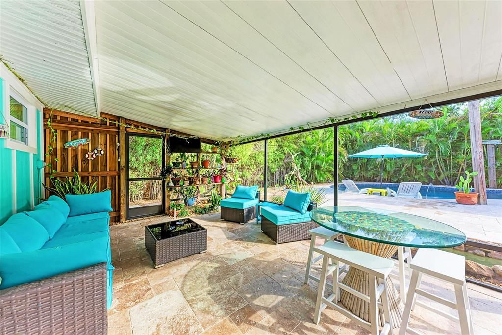 For Sale: $899,000 (3 beds, 2 baths, 1128 Square Feet)