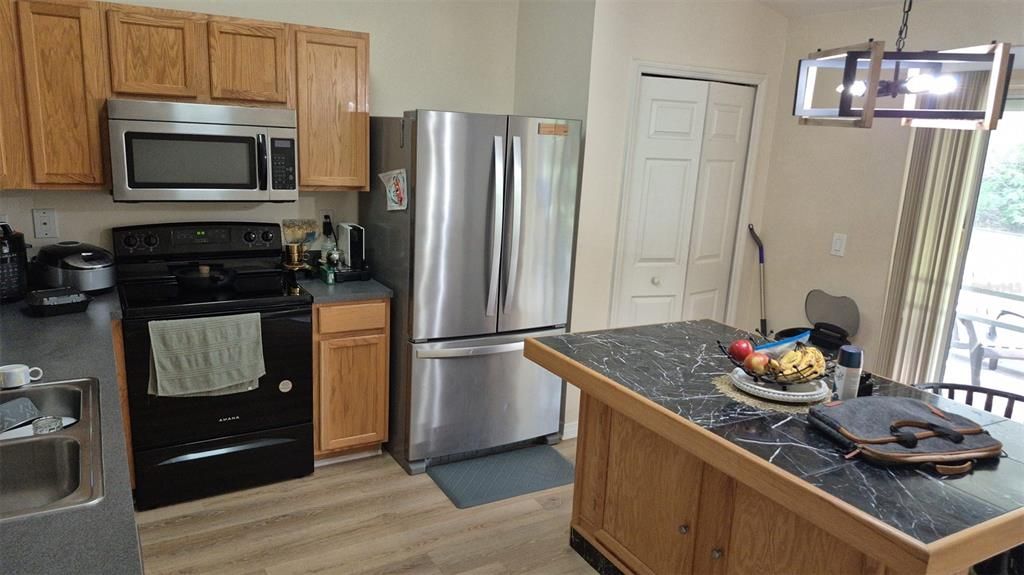 En Venta: $280,000 (3 camas, 2 baños, 1257 Pies cuadrados)