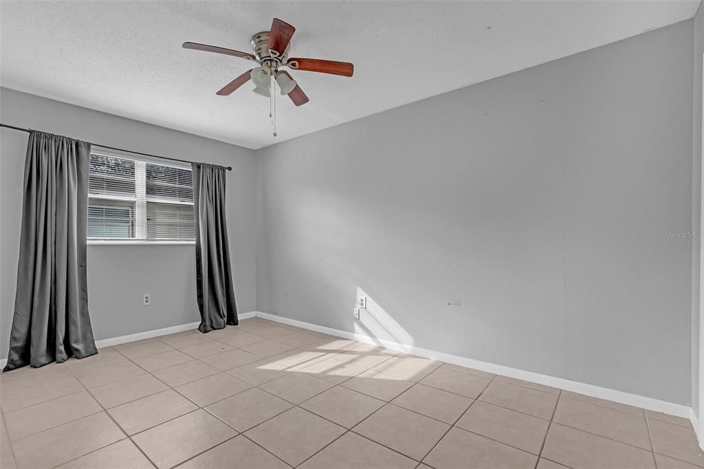 For Sale: $399,900 (4 beds, 2 baths, 1849 Square Feet)