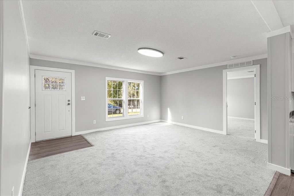 待售: $204,000 (3 贝兹, 2 浴室, 1680 平方英尺)