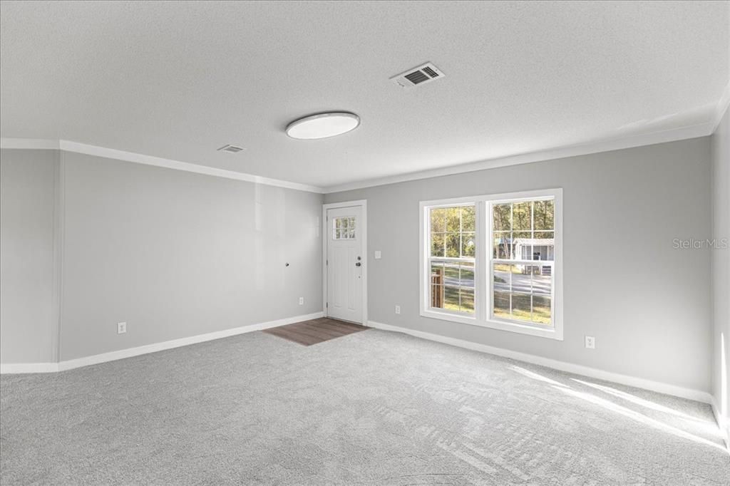 待售: $204,000 (3 贝兹, 2 浴室, 1680 平方英尺)