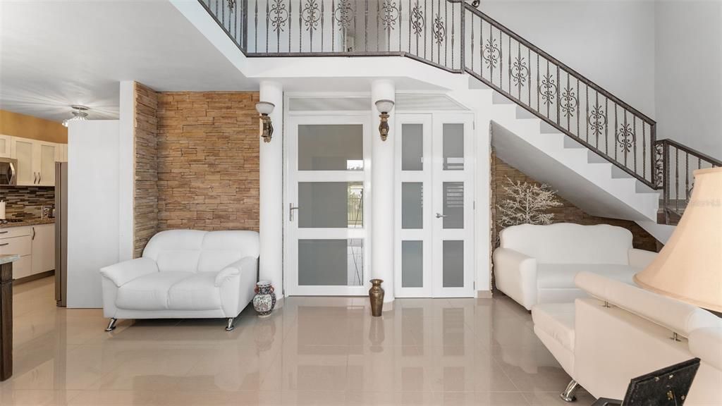 En Venta: $1,500,000 (4 camas, 3 baños, 3500 Pies cuadrados)