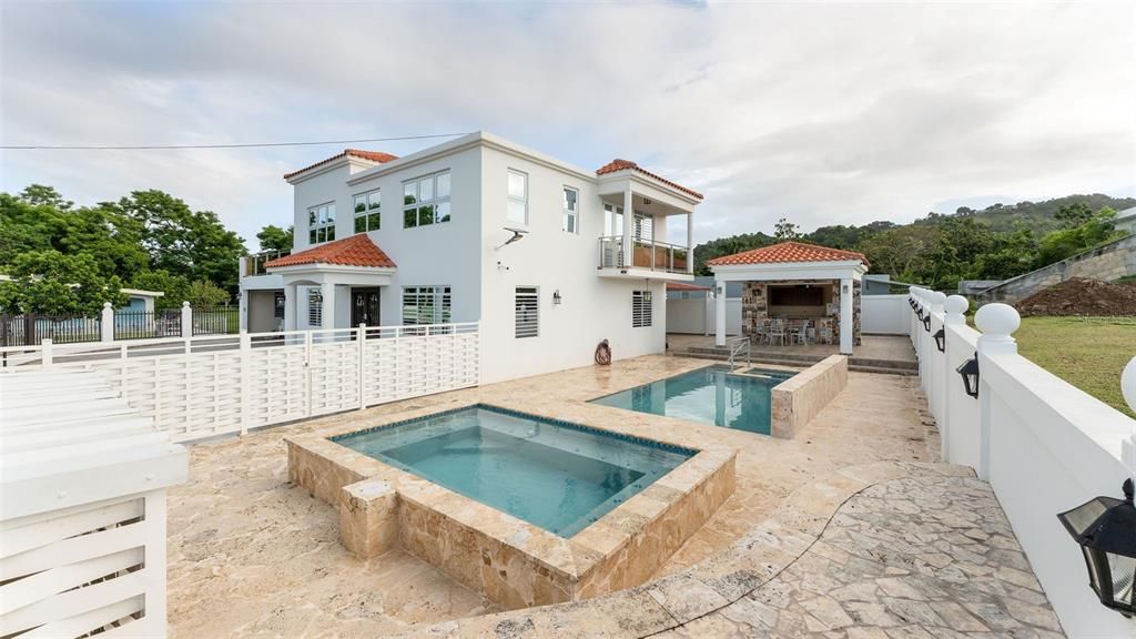 En Venta: $1,500,000 (4 camas, 3 baños, 3500 Pies cuadrados)