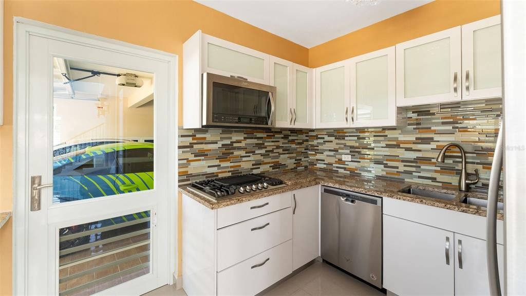 En Venta: $1,500,000 (4 camas, 3 baños, 3500 Pies cuadrados)