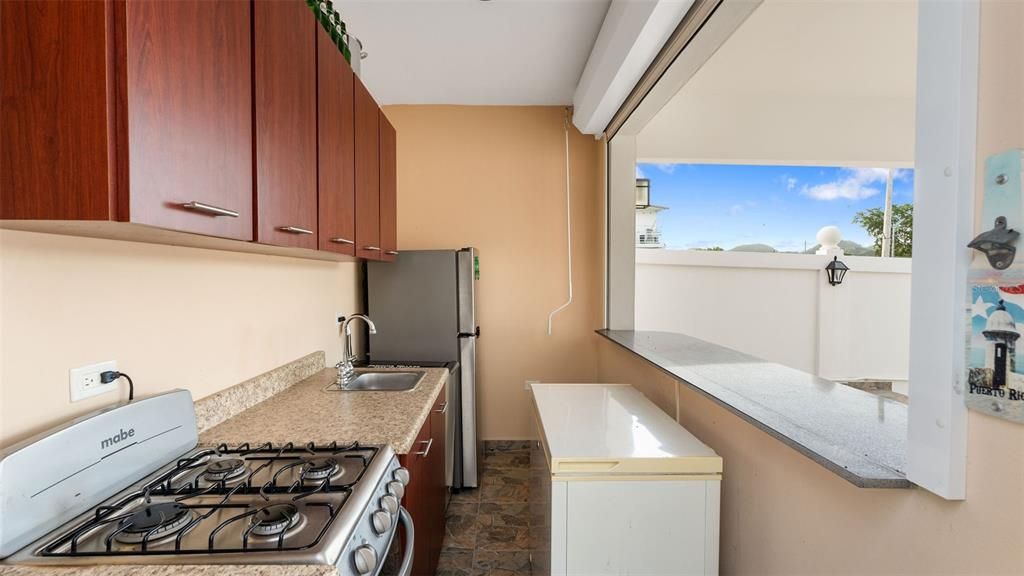 En Venta: $1,500,000 (4 camas, 3 baños, 3500 Pies cuadrados)