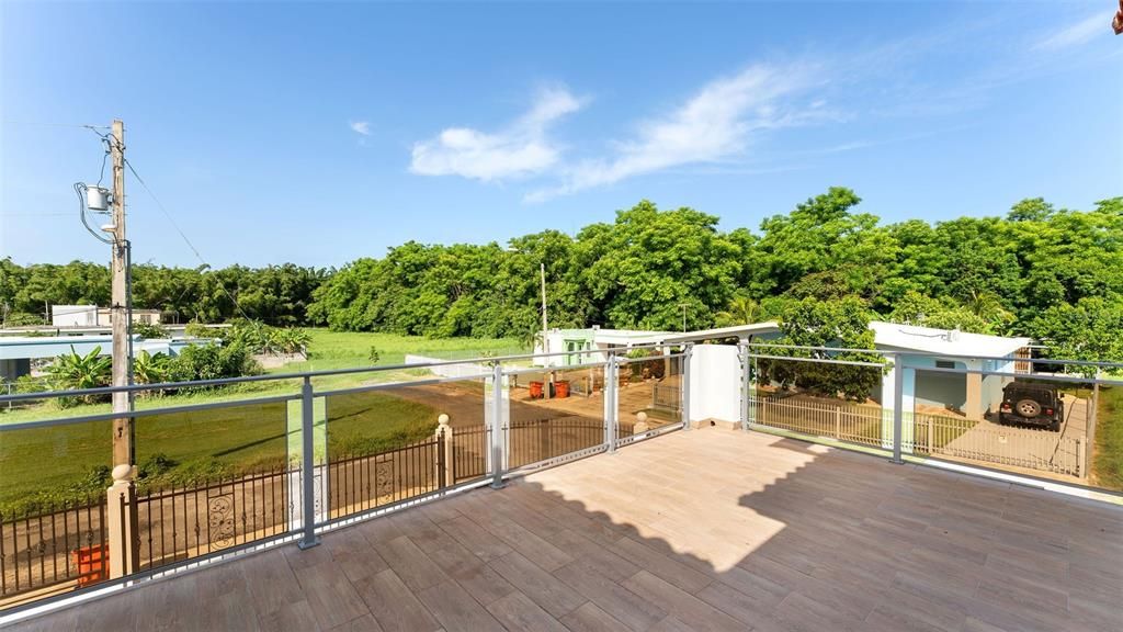 En Venta: $1,500,000 (4 camas, 3 baños, 3500 Pies cuadrados)