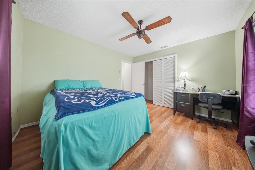 待售: $330,000 (3 贝兹, 3 浴室, 1576 平方英尺)