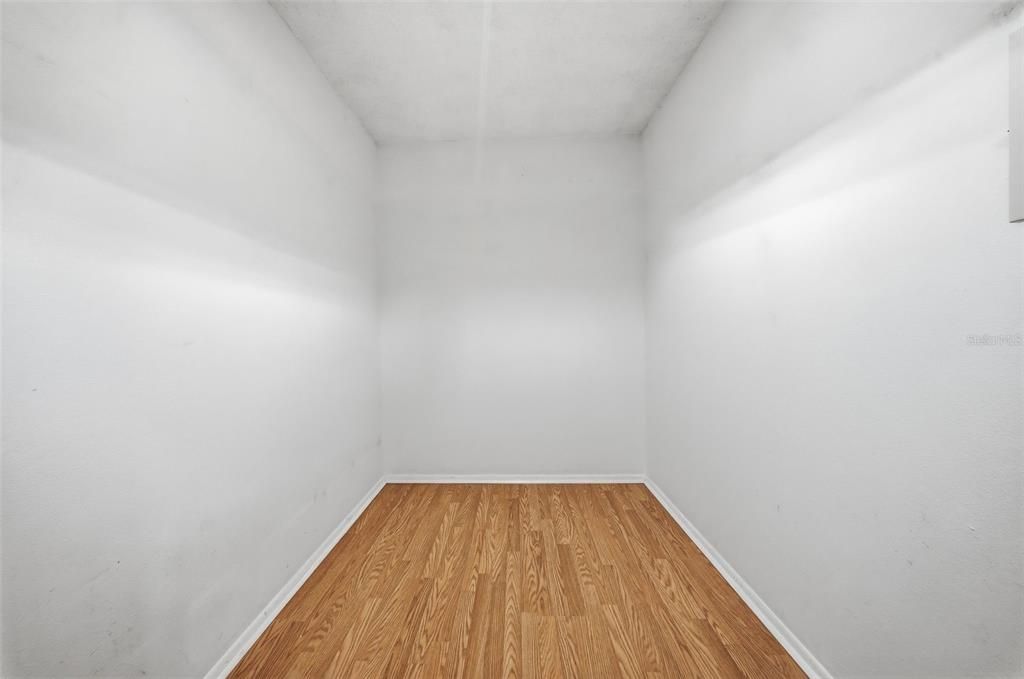 待售: $330,000 (3 贝兹, 3 浴室, 1576 平方英尺)