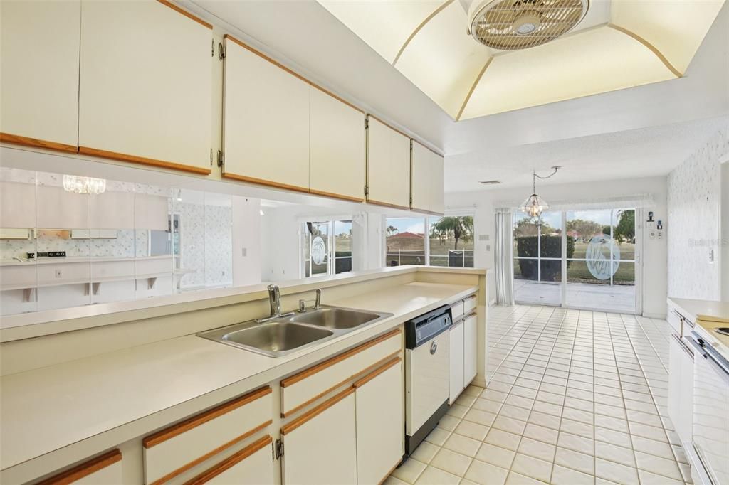 待售: $229,900 (3 贝兹, 2 浴室, 1878 平方英尺)