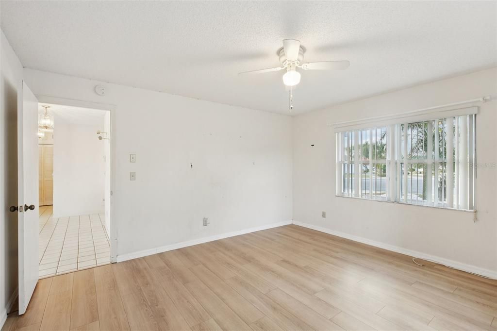 待售: $229,900 (3 贝兹, 2 浴室, 1878 平方英尺)