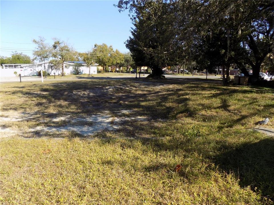 For Sale: $325,000 (4 beds, 2 baths, 1645 Square Feet)