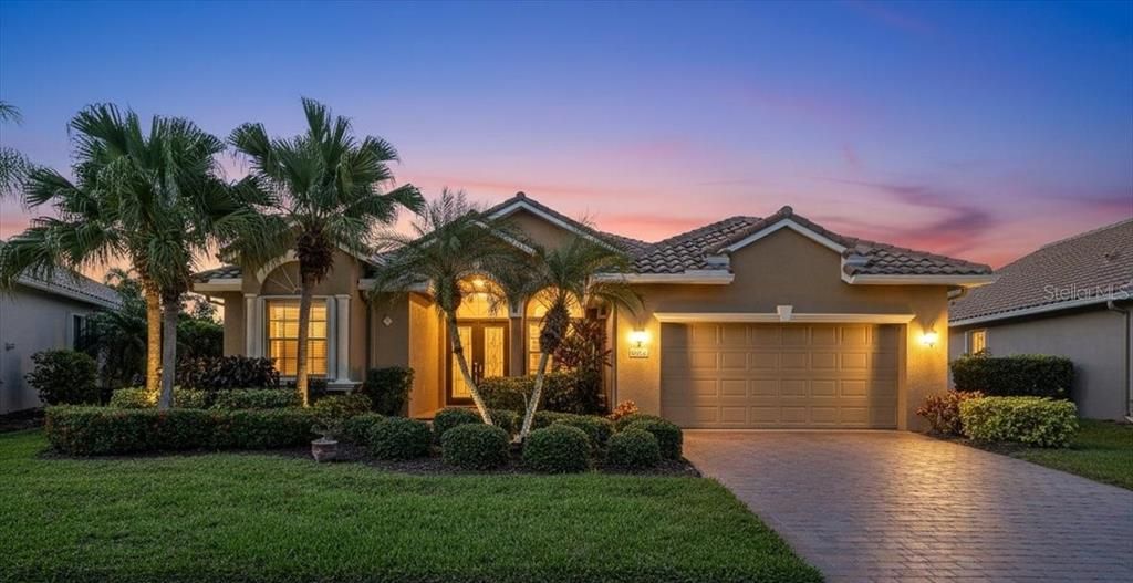 En Venta: $625,000 (3 camas, 2 baños, 2269 Pies cuadrados)