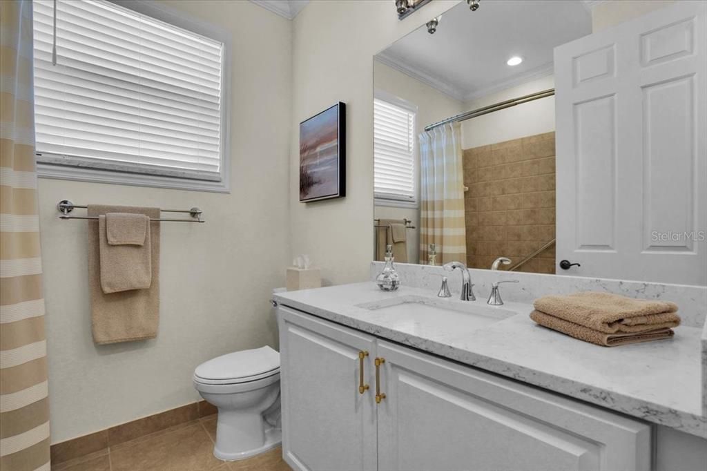 En Venta: $625,000 (3 camas, 2 baños, 2269 Pies cuadrados)