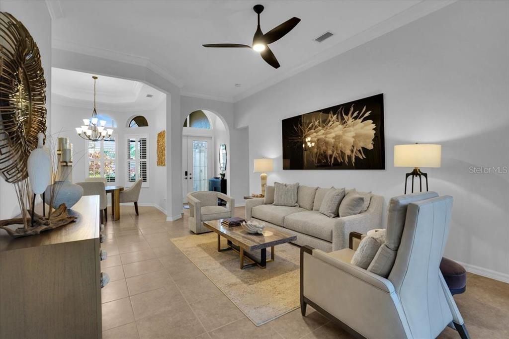 En Venta: $625,000 (3 camas, 2 baños, 2269 Pies cuadrados)