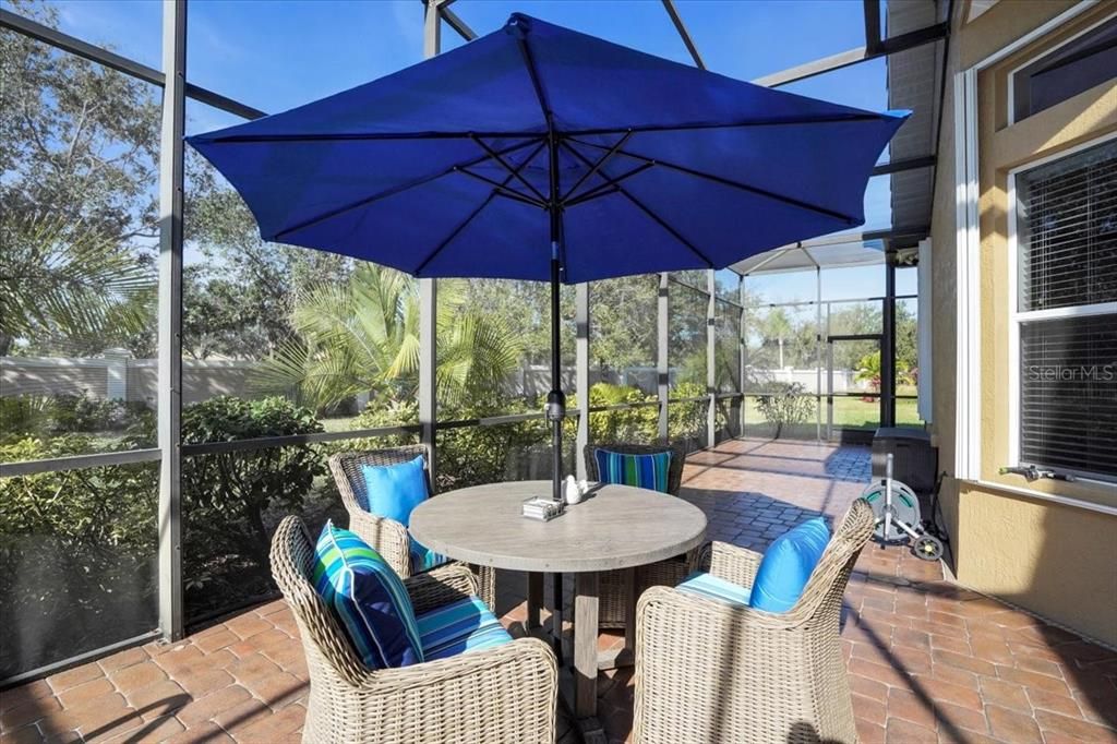 En Venta: $625,000 (3 camas, 2 baños, 2269 Pies cuadrados)