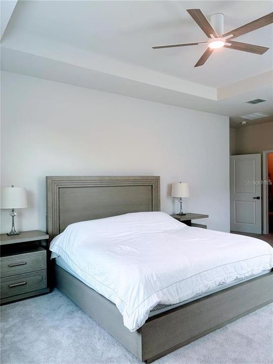 出租: $3,150 (4 贝兹, 3 浴室, 2537 平方英尺)