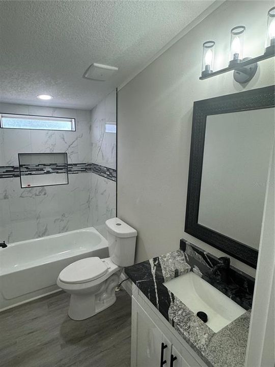 出租: $2,600 (5 贝兹, 2 浴室, 1680 平方英尺)