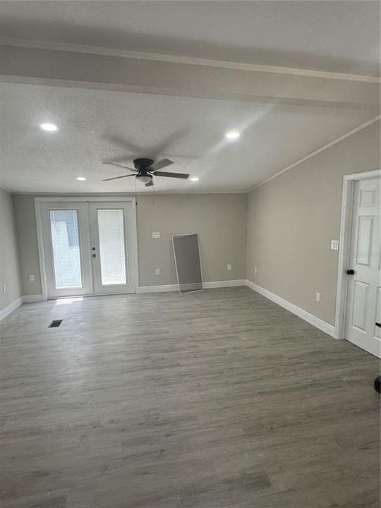 出租: $2,600 (5 贝兹, 2 浴室, 1680 平方英尺)