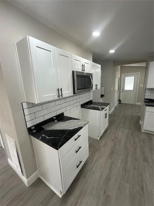 出租: $2,600 (5 贝兹, 2 浴室, 1680 平方英尺)