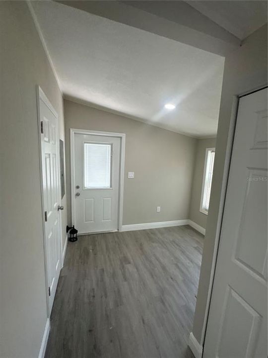 出租: $2,600 (5 贝兹, 2 浴室, 1680 平方英尺)