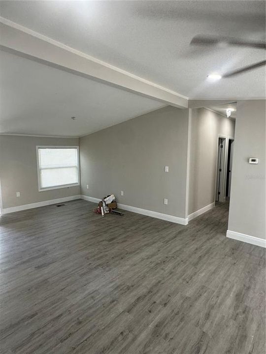 出租: $2,600 (5 贝兹, 2 浴室, 1680 平方英尺)