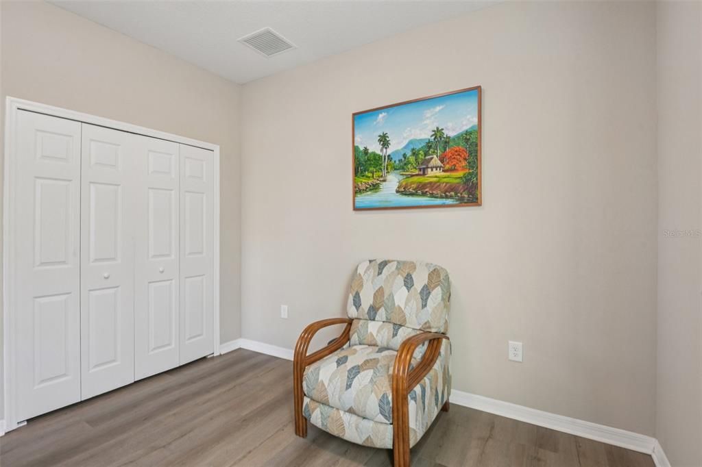 For Sale: $580,000 (5 beds, 3 baths, 3292 Square Feet)