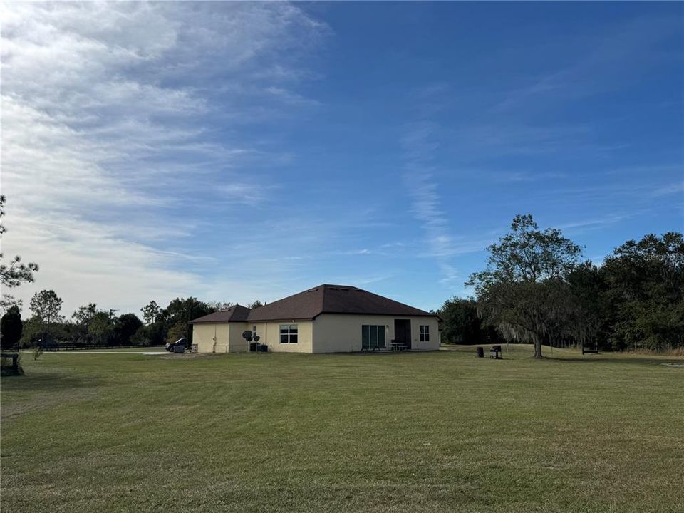 出租: $4,000 (4 贝兹, 4 浴室, 3330 平方英尺)