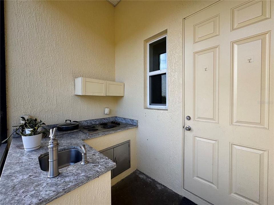 出租: $4,000 (4 贝兹, 4 浴室, 3330 平方英尺)