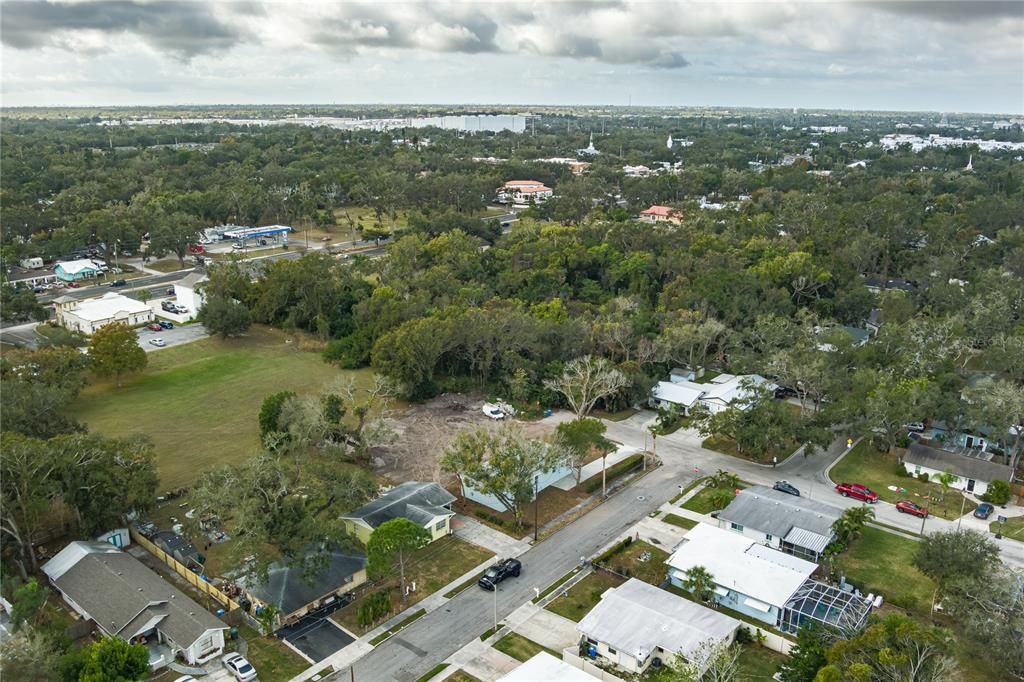 На продажу: $357,900 (3 спален, 2 ванн, 1335 Квадратных фут)