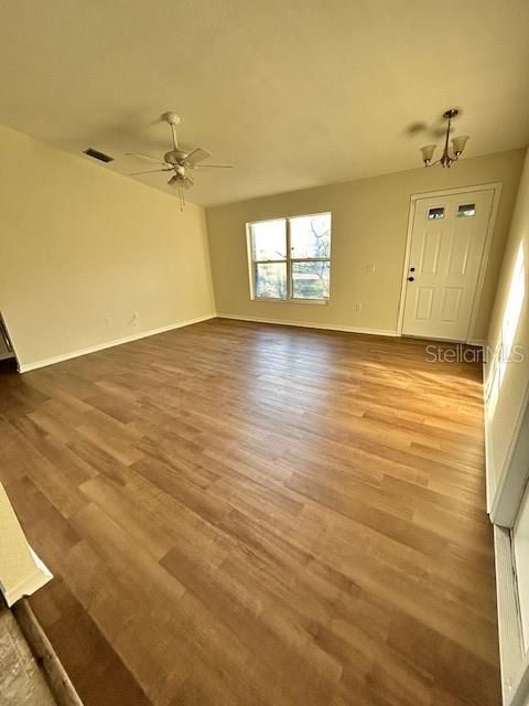 En Venta: $320,000 (3 camas, 2 baños, 1200 Pies cuadrados)