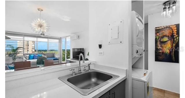 待售: $285,000 (1 贝兹, 1 浴室, 769 平方英尺)