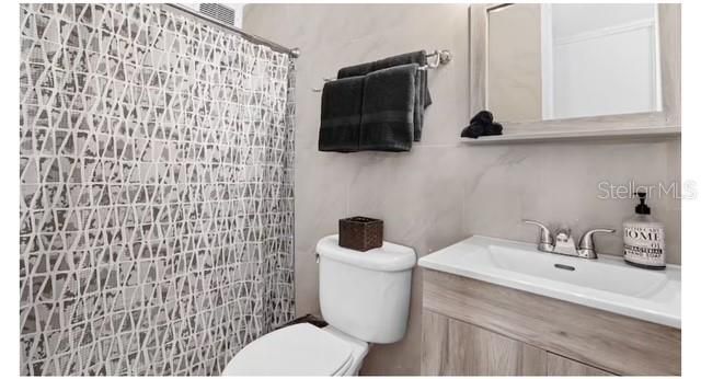 待售: $285,000 (1 贝兹, 1 浴室, 769 平方英尺)