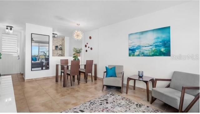 待售: $285,000 (1 贝兹, 1 浴室, 769 平方英尺)