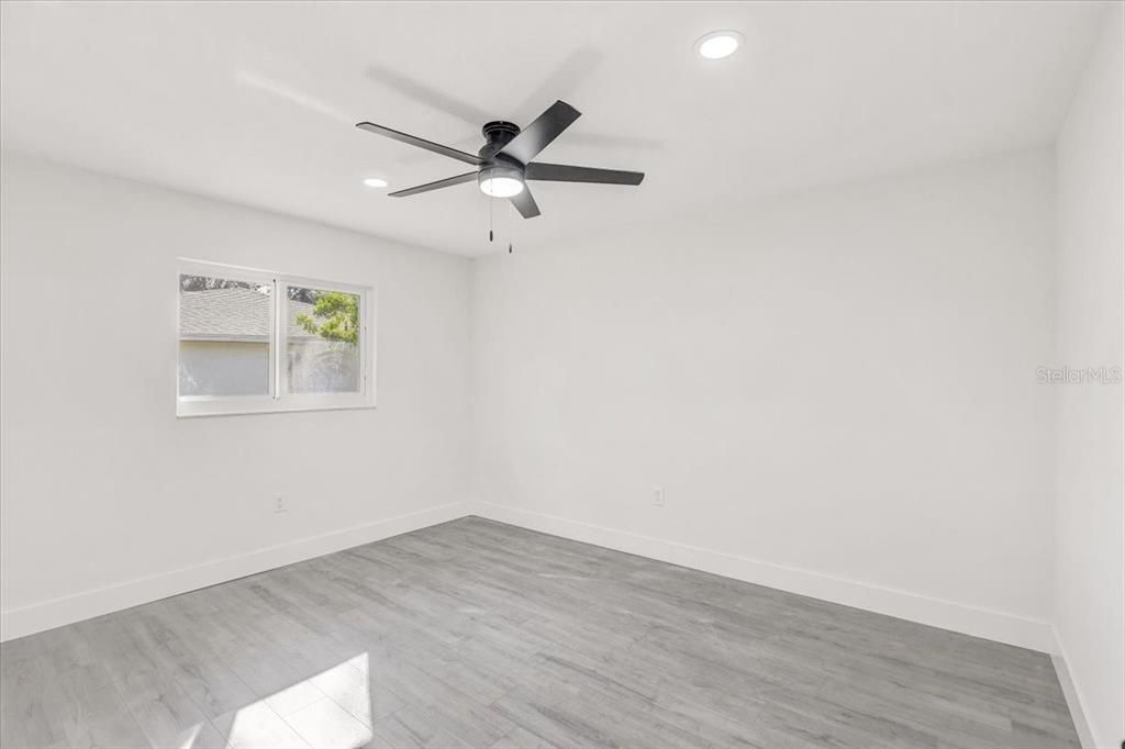 For Sale: $549,900 (3 beds, 2 baths, 1950 Square Feet)