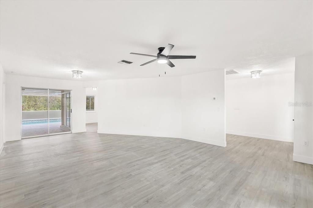 For Sale: $549,900 (3 beds, 2 baths, 1950 Square Feet)