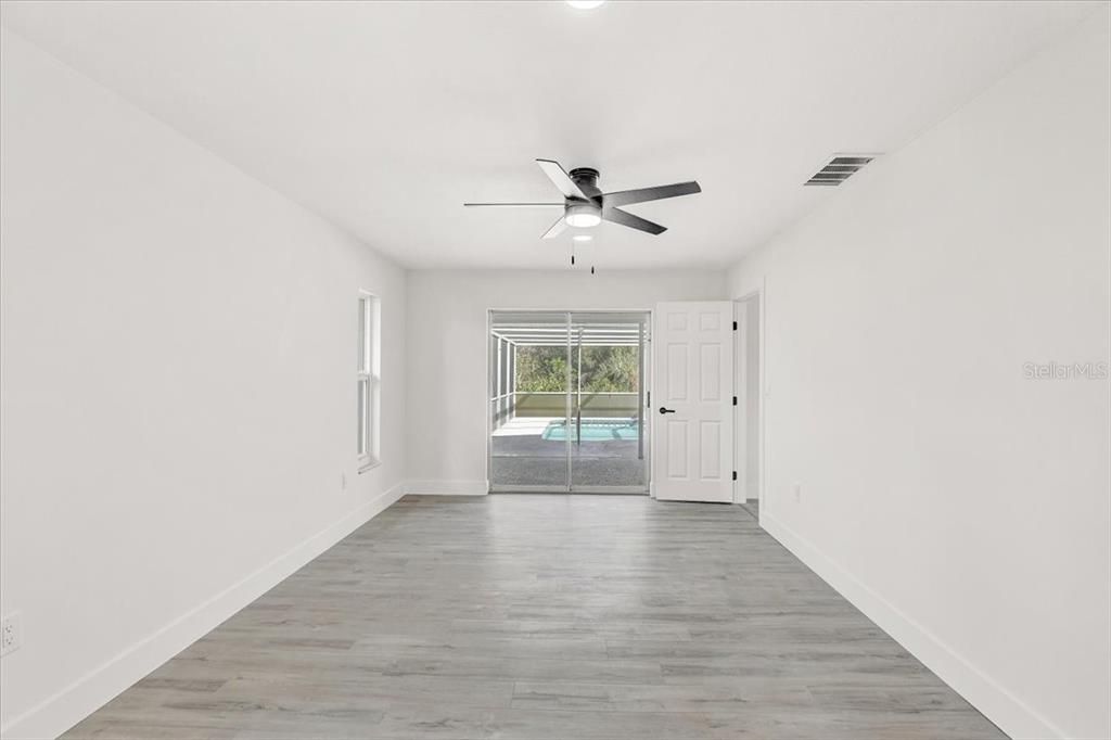 For Sale: $549,900 (3 beds, 2 baths, 1950 Square Feet)