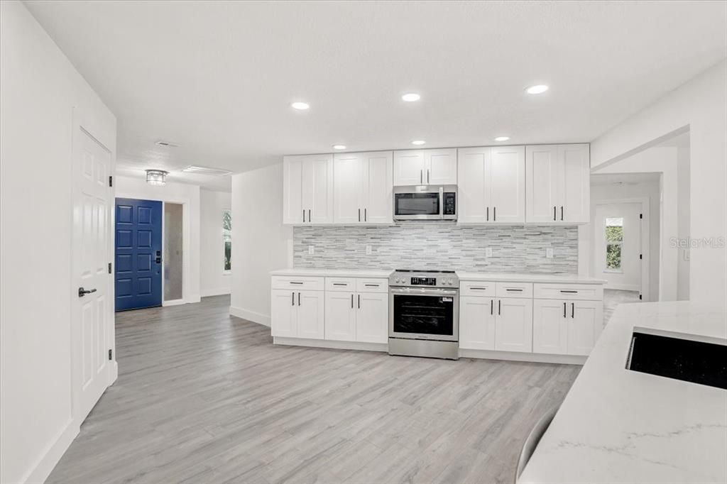 For Sale: $549,900 (3 beds, 2 baths, 1950 Square Feet)