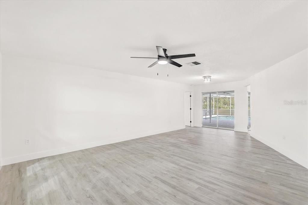 For Sale: $549,900 (3 beds, 2 baths, 1950 Square Feet)