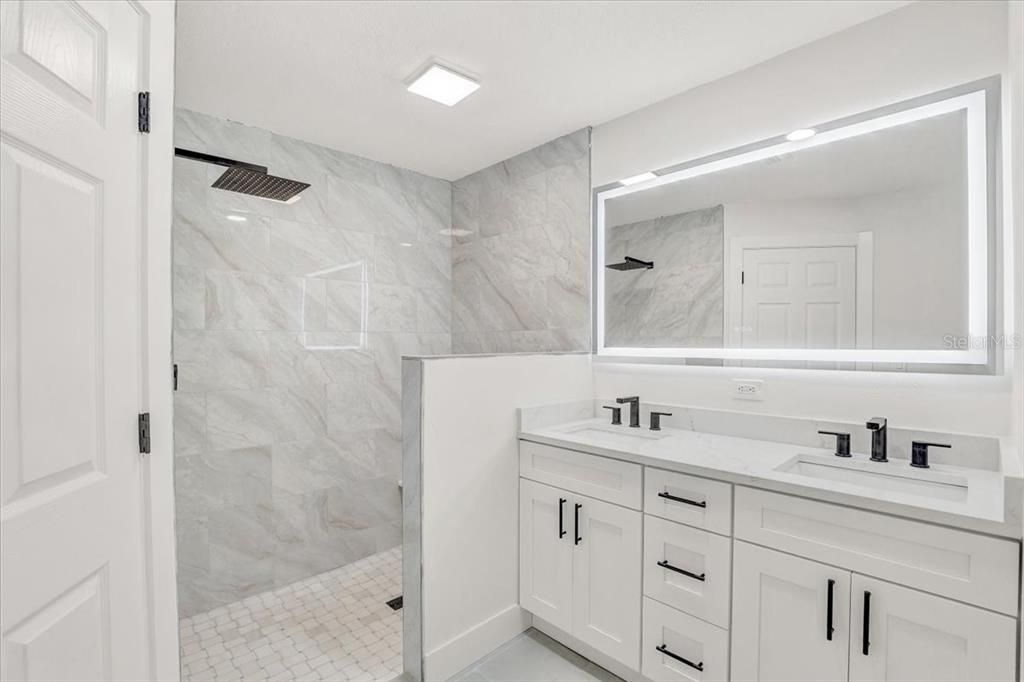 For Sale: $549,900 (3 beds, 2 baths, 1950 Square Feet)