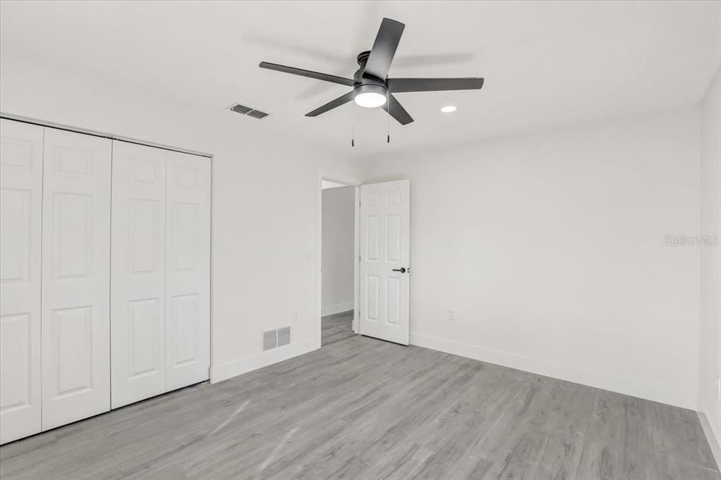 For Sale: $549,900 (3 beds, 2 baths, 1950 Square Feet)