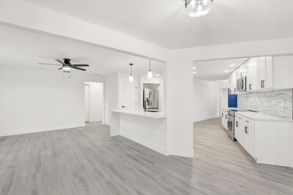 For Sale: $549,900 (3 beds, 2 baths, 1950 Square Feet)