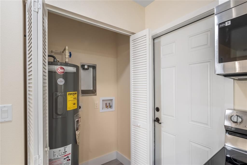 For Sale: $319,000 (4 beds, 0 baths, 1872 Square Feet)