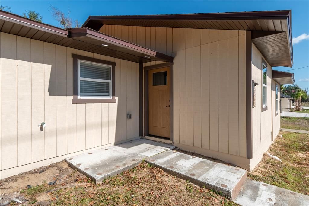 For Sale: $319,000 (4 beds, 0 baths, 1872 Square Feet)