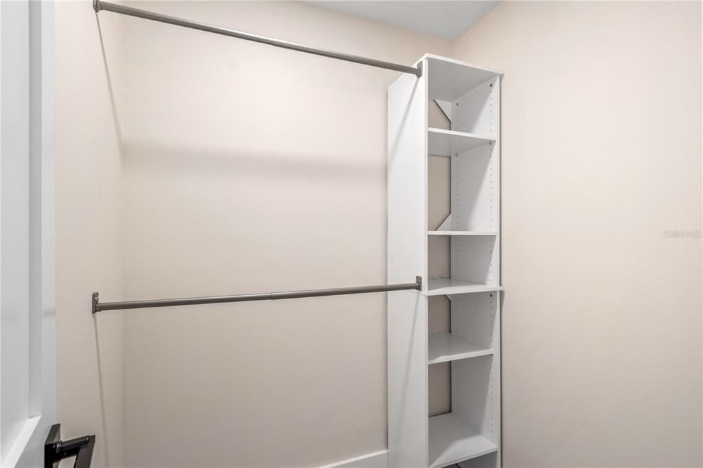 For Sale: $319,000 (4 beds, 0 baths, 1872 Square Feet)